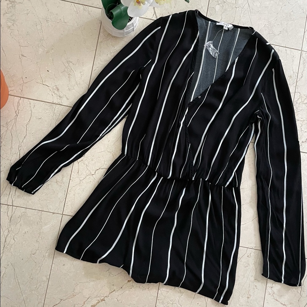Ovi pinstripe romper